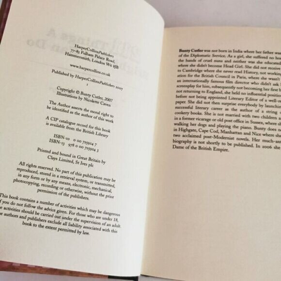 211 Things a Bright Girl Can Do Book Bunty Cutler Gift Young Woman Guides - Picture 4 of 10